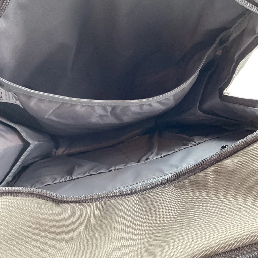 iniuniu Khaki Quilted Diaper Bag Backpack 4-in-1‎ Kit with Changing Pad NWT